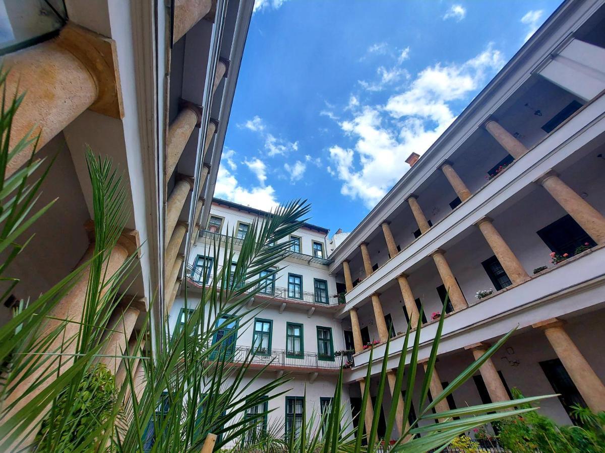 Home City Center Terrace Apartment Budapest Exterior foto