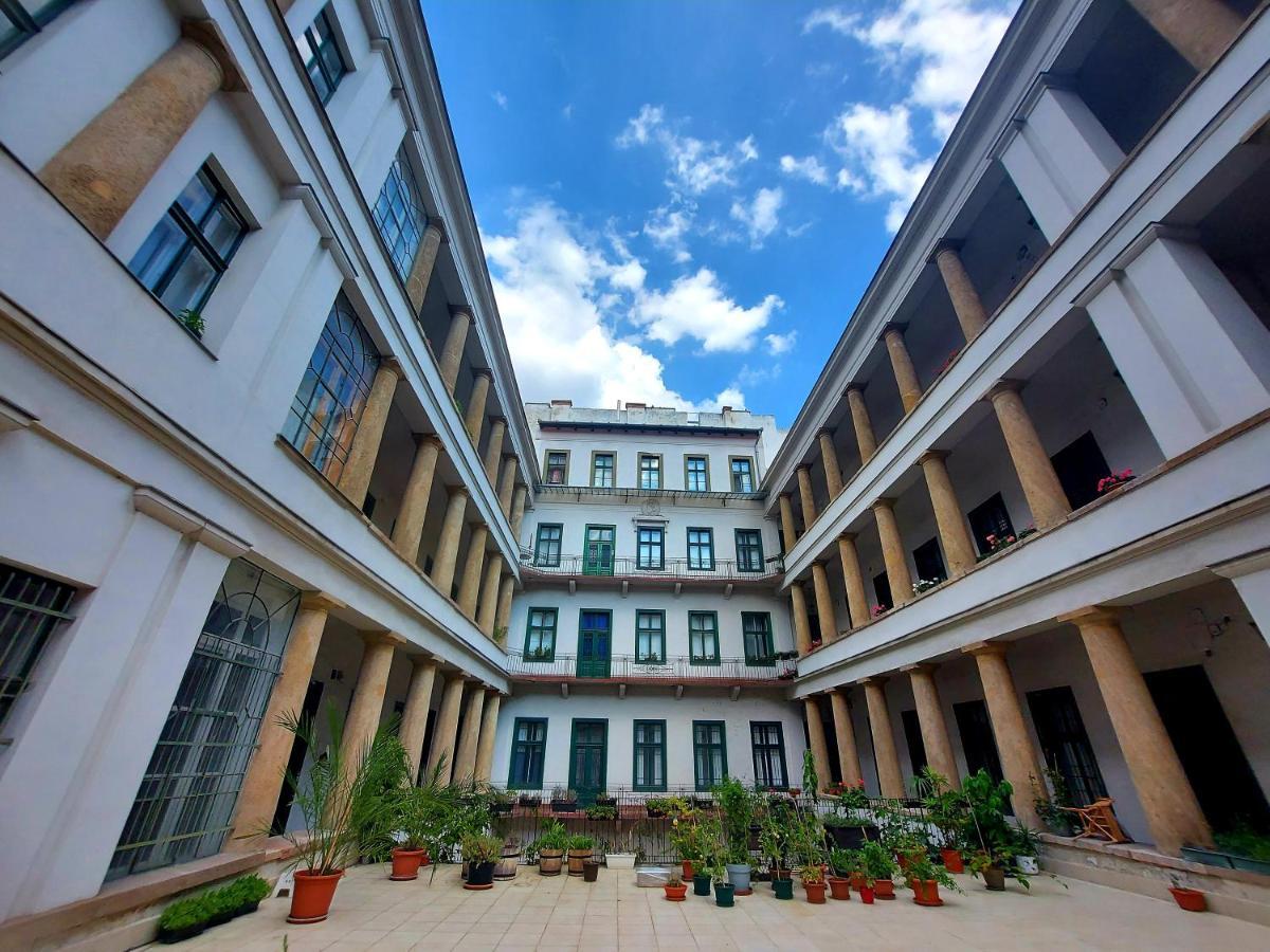 Home City Center Terrace Apartment Budapest Exterior foto