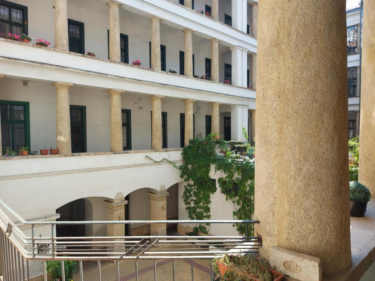 Home City Center Terrace Apartment Budapest Exterior foto