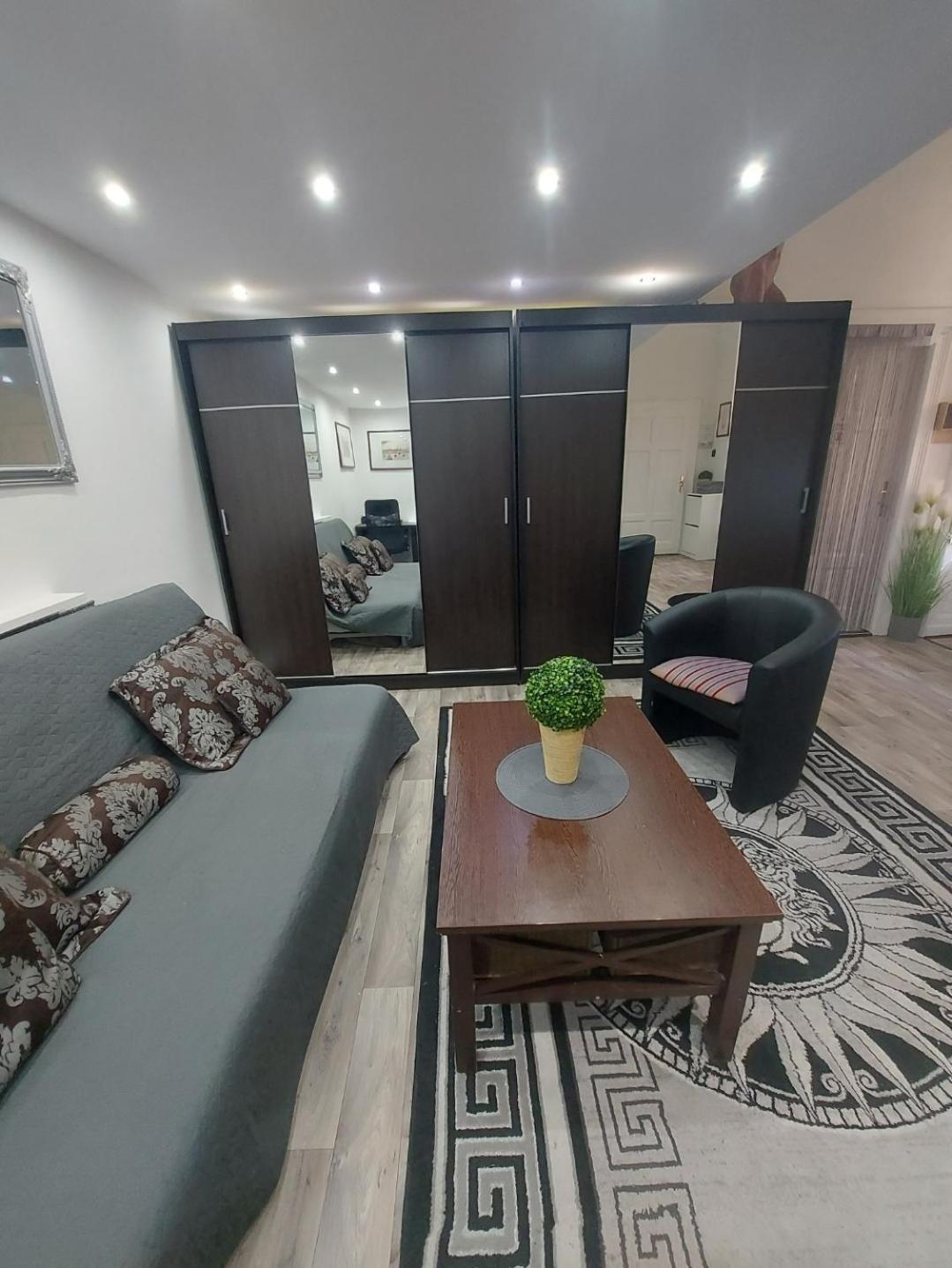 Home City Center Terrace Apartment Budapest Exterior foto